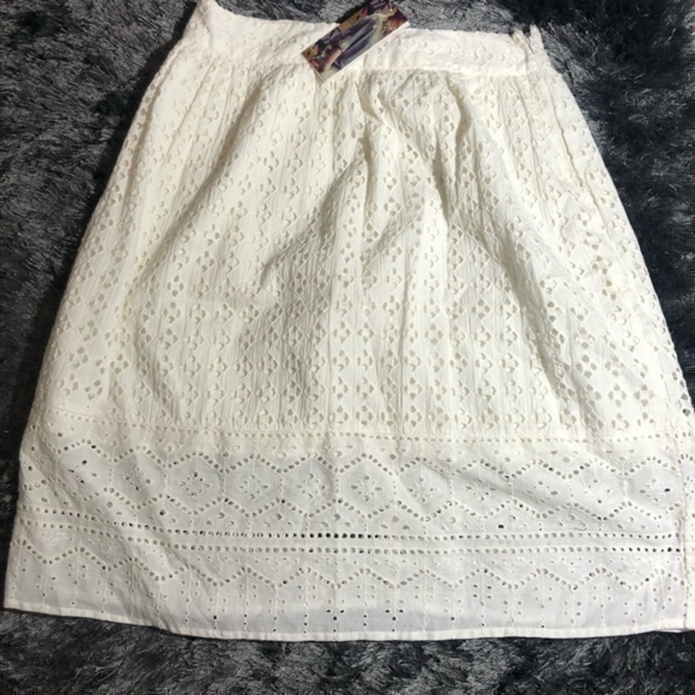 Maple Cream Lace Skirt NWT 2